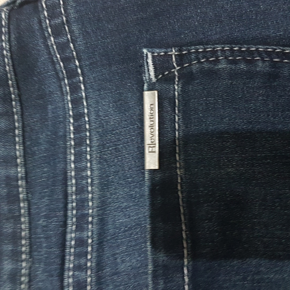 Jean Capri - Picture 5 of 5